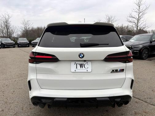 2025 BMW X5 M Base