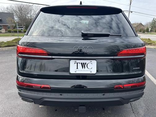 2026 Audi Q7 55 Premium Plus