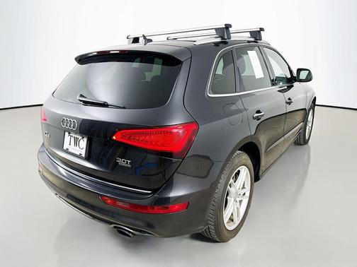 Monsoon Gray Metallic 2017 Audi Q5 3.0T Premium Plus