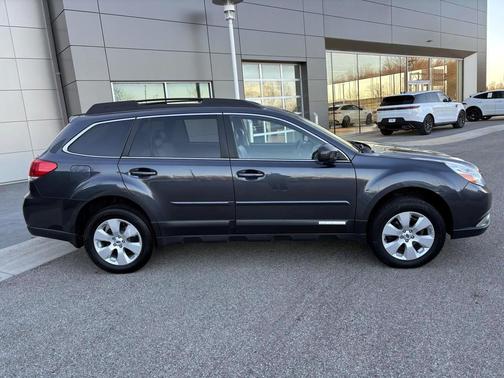 2012 Subaru Outback 2.5i Limited