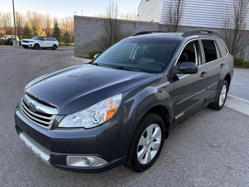 Graphite Grey Metallic 2012 Subaru Outback 2.5i Limited