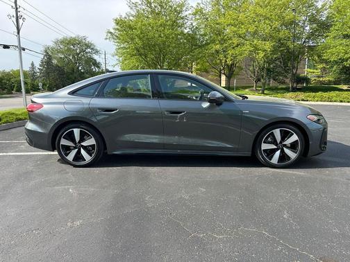 Daytona Gray Pearl Effect 2026 Audi A5 Premium Plus