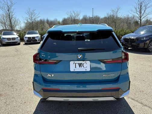 2025 BMW X1 xDrive28i