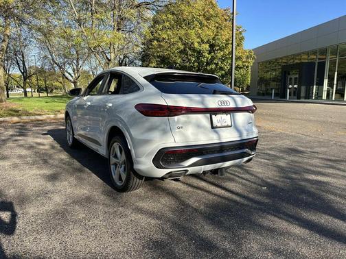 2025 Audi Q5 Sportback Premium Plus