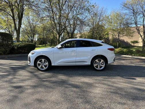 2025 Audi Q5 Sportback Premium Plus