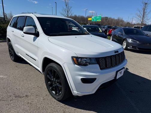 Bright White Clearcoat 2020 Jeep Grand Cherokee Altitude