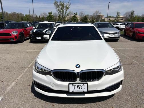 Alpine White 2018 BMW 540 xDrive