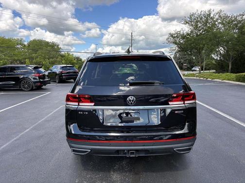 2022 Volkswagen Atlas 3.6L SE w/Technology