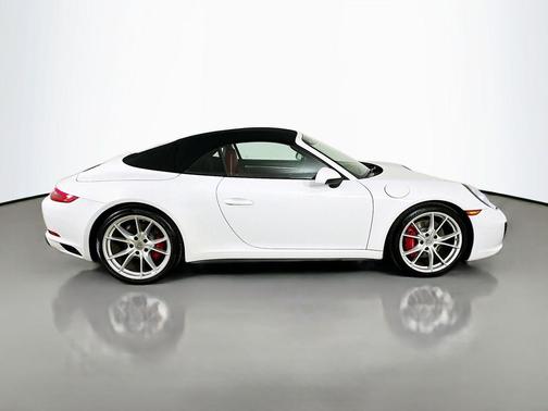 Carrara White Metallic 2017 Porsche 911 Carrera 4S Cabriolet