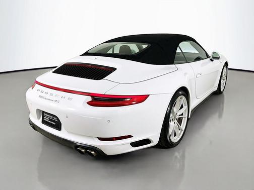 Carrara White Metallic 2017 Porsche 911 Carrera 4S Cabriolet