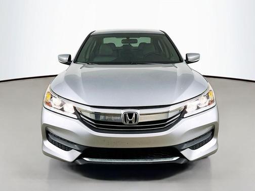 Lunar Silver Metallic 2017 Honda Accord LX