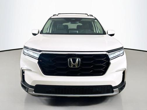 Platinum White Pearl 2024 Honda Pilot Elite