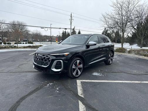 2025 Audi SQ5 3.0T Premium Plus