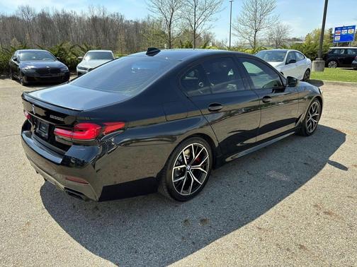 Black Sapphire Metallic 2021 BMW M550 i Xdrive