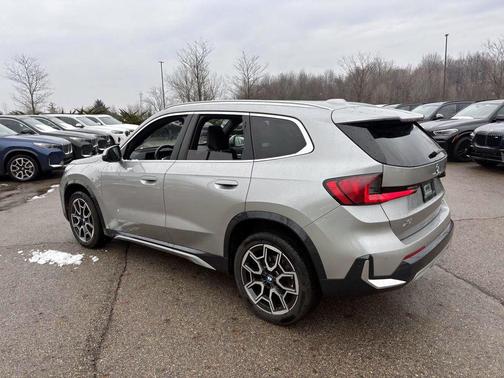 2025 BMW X1 xDrive28i