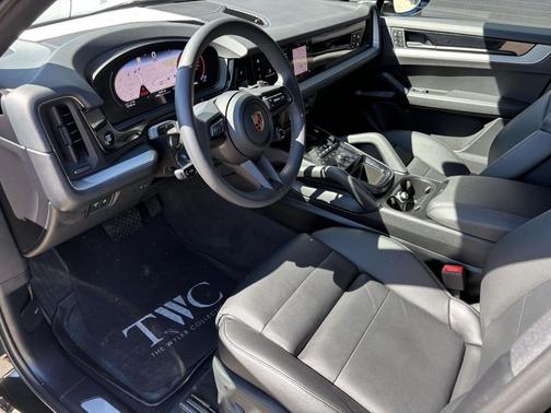 2025 Porsche Cayenne Cayenne