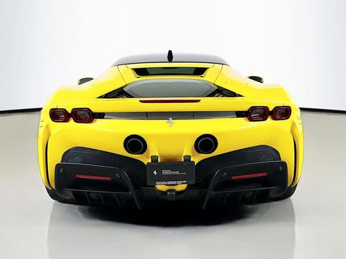 Yellow 2022 Ferrari SF90 Stradale Base