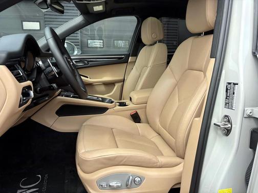 2025 Porsche Macan Macan S