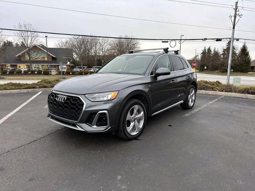 2023 Audi Q5 45 S line Premium Plus