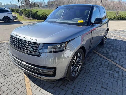 2023 Land Rover Range Rover P530 SE