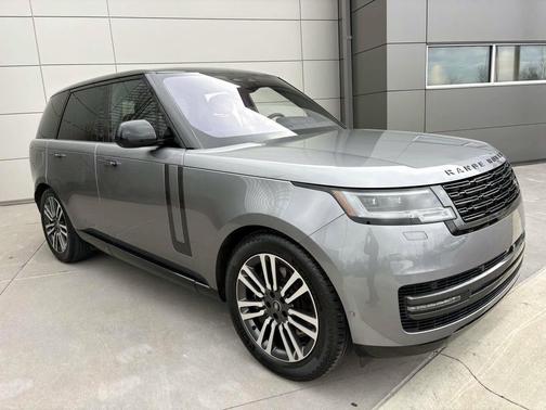 Eiger Grey Metallic 2023 Land Rover Range Rover P530 SE