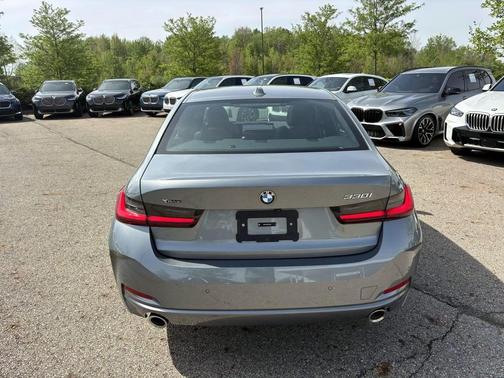 Skyscraper Grey Metallic 2025 BMW 330 xDrive