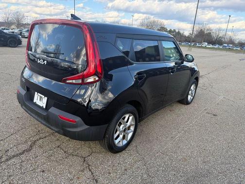 2022 Kia Soul LX