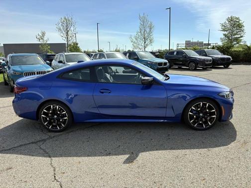 Portimao Blue Metallic 2026 BMW M440 i xDrive