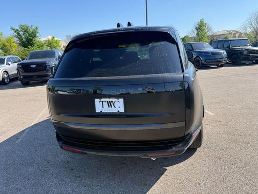 Obsidian Black SV Bespoke Ultra Metallic Satin 2025 Land Rover Range Rover P530 SE