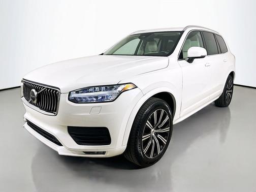 Crystal White Metallic 2023 Volvo XC90 B5 Core