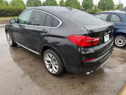 Black Sapphire Metallic 2018 BMW X4 xDrive28i