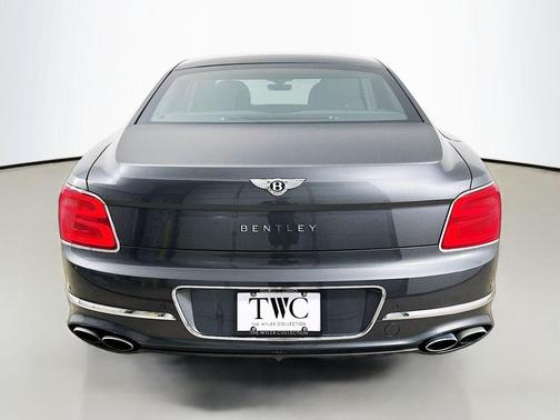 Anthracite 2022 Bentley Flying Spur V8