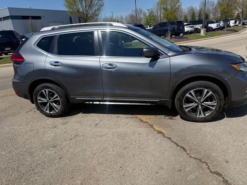 2017 Nissan Rogue SL
