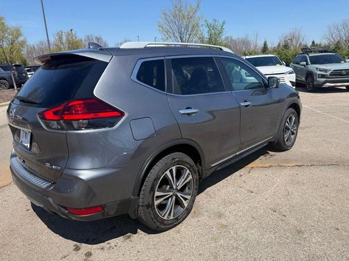 2017 Nissan Rogue SL