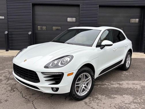 2017 Porsche Macan Base