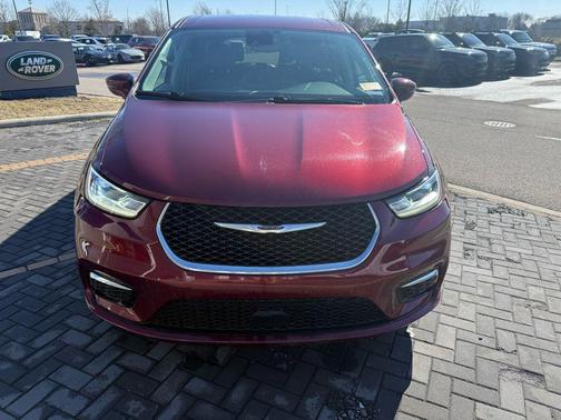 2022 Chrysler Pacifica Hybrid Touring L