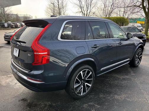 Denim Blue Metallic 2023 Volvo XC90 B6 Plus 7-Seater