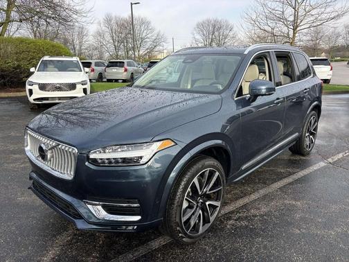 2023 Volvo XC90 B6 Plus 7-Seater
