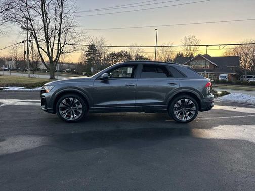 2026 Audi Q8 55 Premium Plus