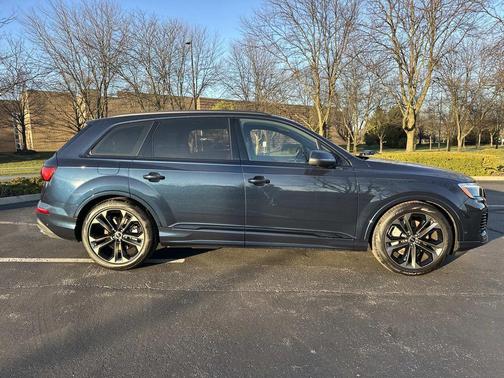 2026 Audi Q7 55 Premium Plus
