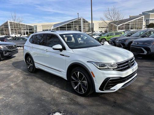 2022 Volkswagen Tiguan 2.0T SEL R-Line 4MOTION