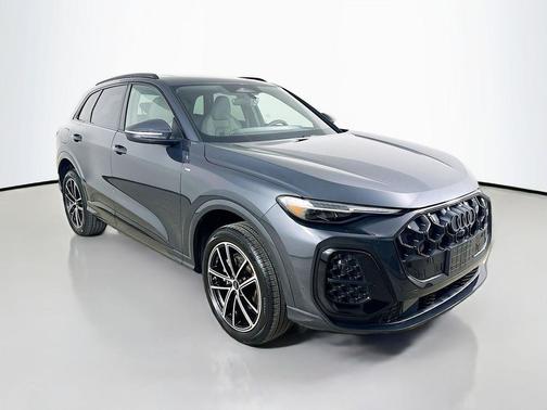 Tambora Gray Metallic 2026 Audi Q5 Premium Plus TFSI quattro S tronic