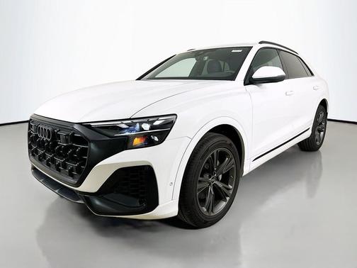 Glacier White Metallic 2026 Audi Q8 55 Premium