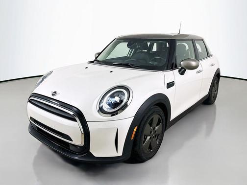 Nanuq White Metallic 2024 MINI Hardtop Cooper