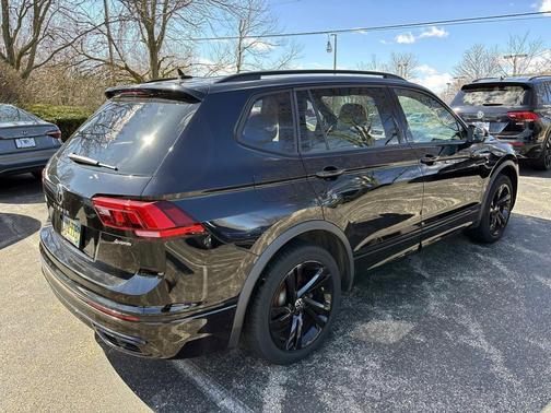 2023 Volkswagen Tiguan 2.0T SE R-Line Black 4MOTION