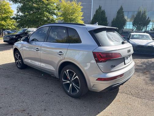 Florett Silver Metallic 2025 Audi Q5 45 S line Premium Plus