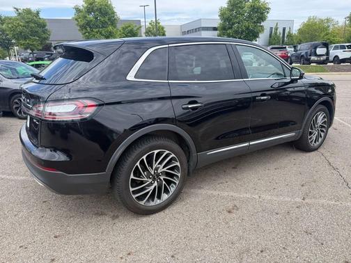 Infinite Black Metallic 2019 Lincoln Nautilus Reserve