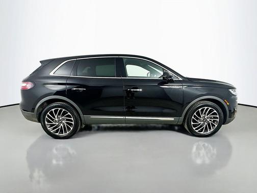 Infinite Black Metallic 2019 Lincoln Nautilus Reserve