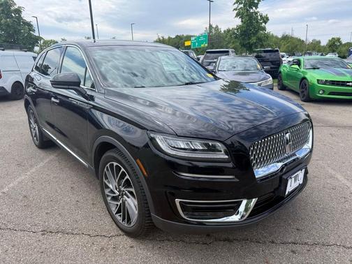Infinite Black Metallic 2019 Lincoln Nautilus Reserve