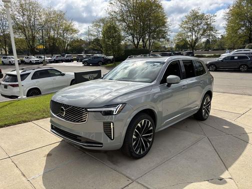 Vapour Grey Metallic 2026 Volvo XC90 Plus, B6 AWD Gas (mild hybrid), Gasoline, Bright, 7 Seats